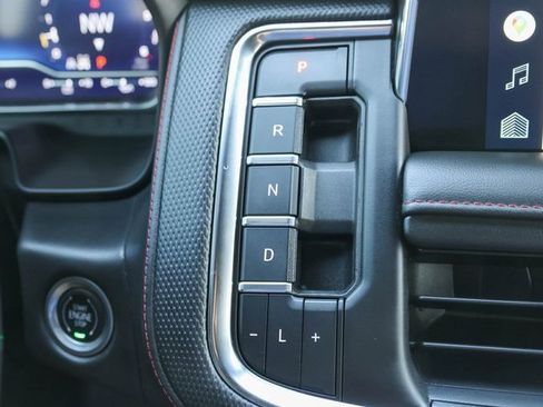 Used 2022 Chevrolet Tahoe RST w/ Luxury Package image 32