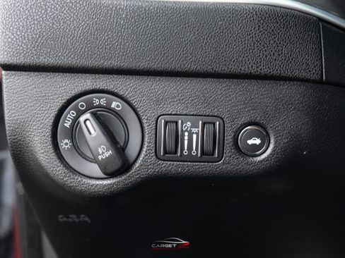 Used 2020 Dodge Charger Scat Pack RWD image 33
