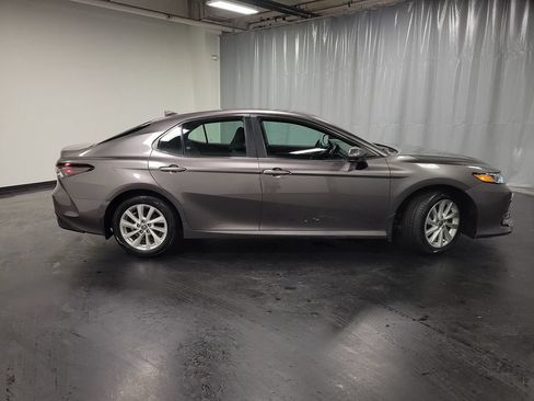 Used 2023 Toyota Camry LE FWD image 9