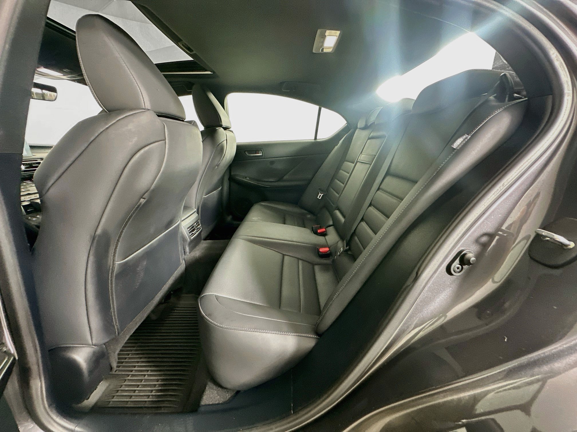 Used 2022 Lexus IS 350 F Sport RWD image 29