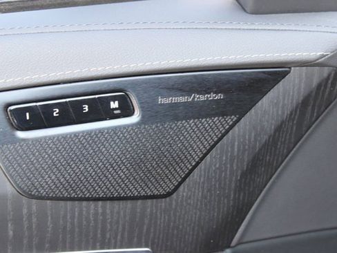 Used 2024 Volvo XC90 B6 Ultimate w/ Protection Package Premier image 24