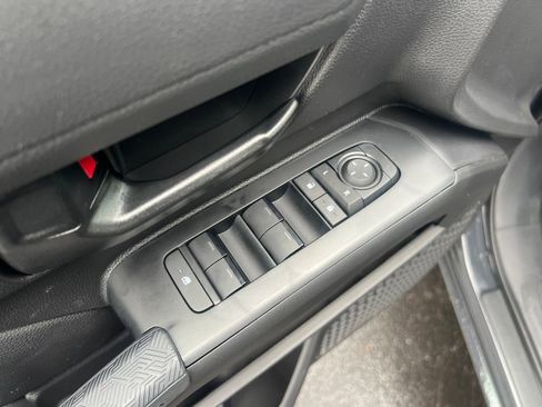 New 2025 Toyota Tacoma SR5 image 10