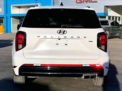 Used 2025 Hyundai Palisade Calligraphy image 4