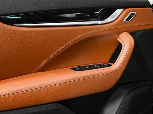 Used 2022 Maserati Levante GT image 8