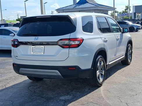 Used 2025 Honda Pilot EX-L image 4