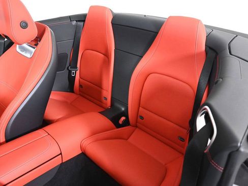 Used 2022 Mercedes-Benz SL 63 AMG 4MATIC image 17