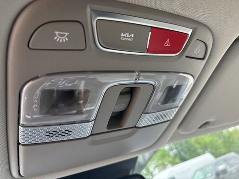 Used 2025 Kia Telluride EX AWD/4WD image 25