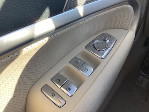 New 2026 Genesis G70 2.5T Prestige image 25