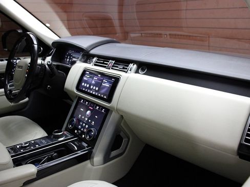 Used 2018 Land Rover Range Rover image 64
