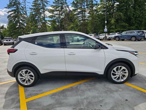 New 2027 Chevrolet Bolt LT w/ Comfort Package FWD image 6