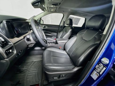 Used 2022 Kia Sorento EX w/ Panoramic Sunroof Package FWD image 14
