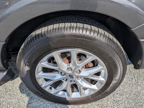 Used 2017 Ford Expedition EL Limited image 10