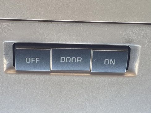 Used 2016 Chevrolet Silverado 3500 LT w/ LT Convenience Package image 22