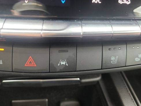 Used 2024 Cadillac XT4 Sport AWD/4WD image 31