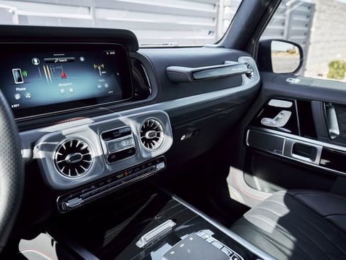 Used 2025 Mercedes-Benz G 63 AMG 4MATIC image 63