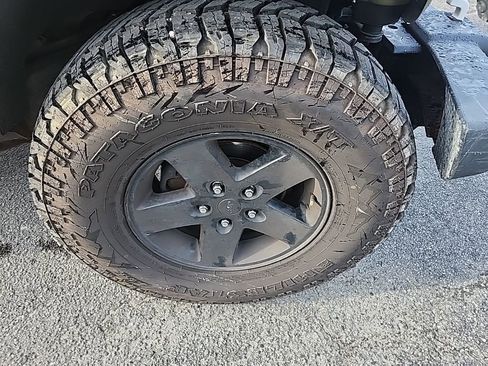 Used 2013 Jeep Wrangler Unlimited Sport image 10