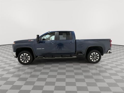 Used 2022 Chevrolet Silverado 3500 LT w/ All Star Edition image 2