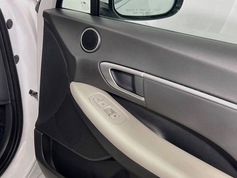 Used 2025 Hyundai Sonata SEL FWD image 32