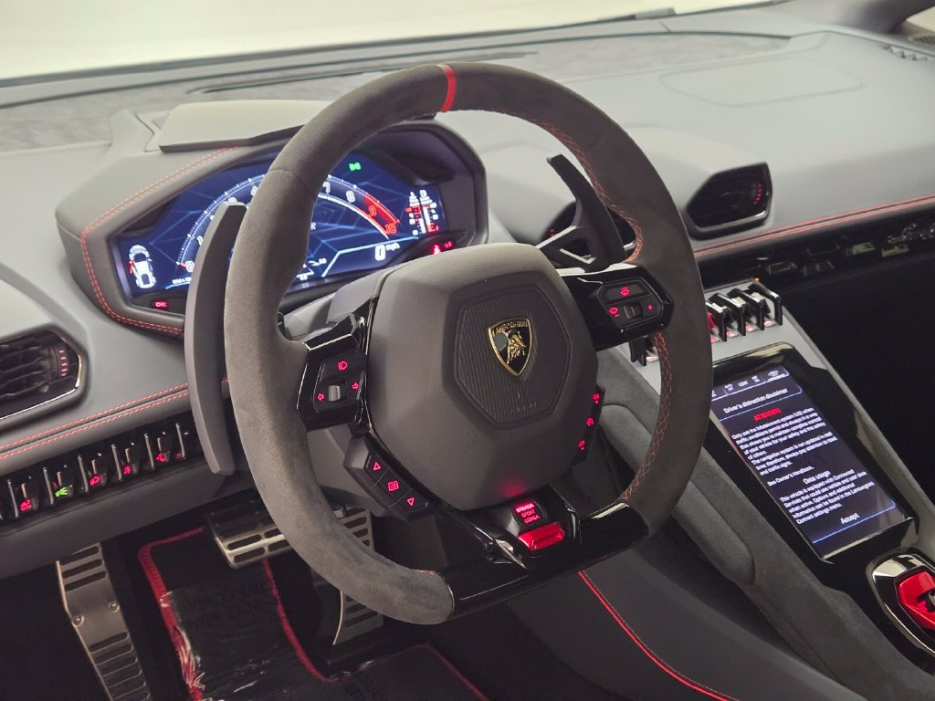 Used 2023 Lamborghini Huracan Tecnica RWD image 18