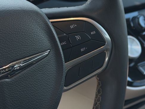 Used 2023 Chrysler Voyager LX image 22