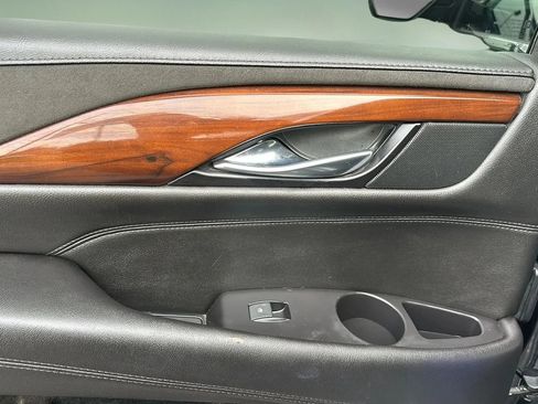 Used 2019 Cadillac Escalade ESV Premium Luxury image 33