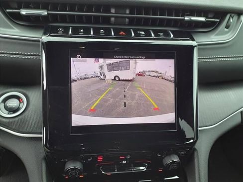 New 2025 Jeep Grand Cherokee L Laredo AWD/4WD image 16