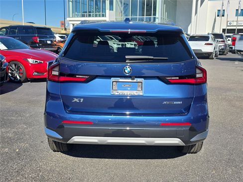 Used 2025 BMW X1 xDrive28i image 4