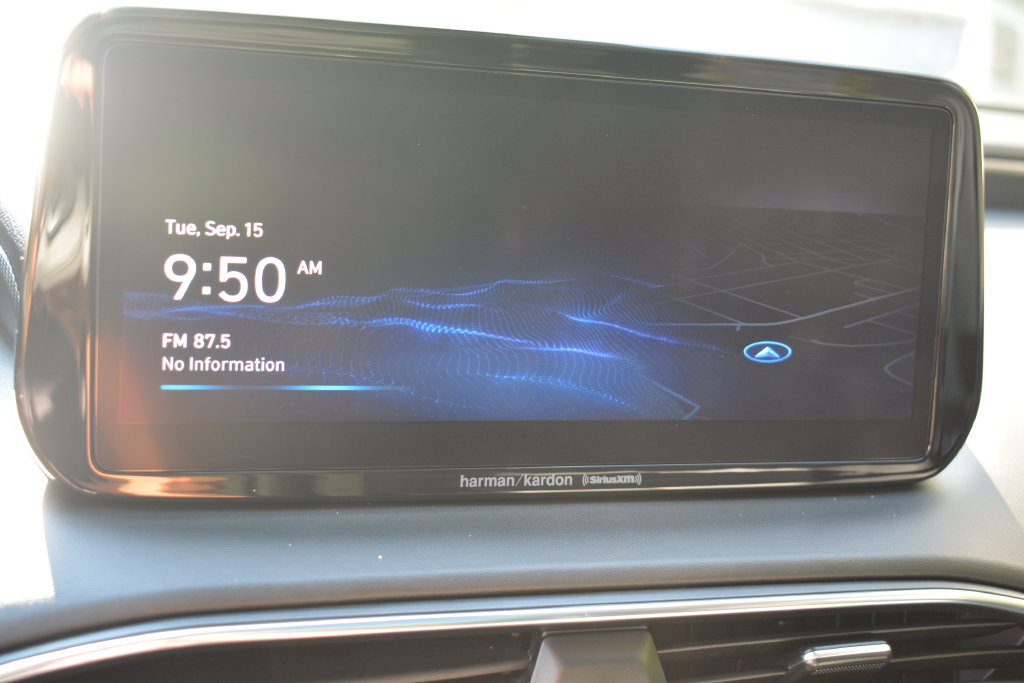 Used 2023 Hyundai Santa Fe Limited AWD/4WD image 17