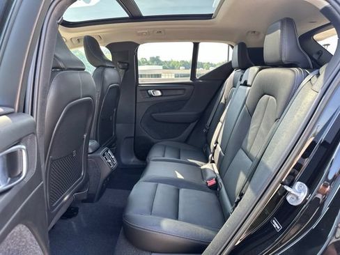 Certified 2024 Volvo XC40 B5 Plus w/ Protection Package Premier AWD/4WD image 13