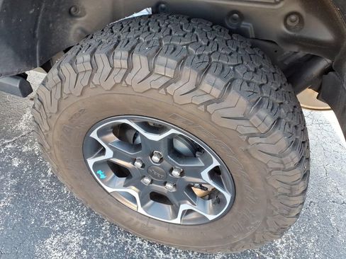 Used 2022 Jeep Wrangler Unlimited Rubicon 4xe w/ Cold Weather Group AWD/4WD image 5