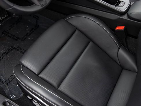 Certified 2025 Porsche 911 Carrera image 27