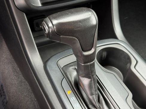 Used 2020 Chevrolet Colorado W/T w/ WT Convenience Package image 18