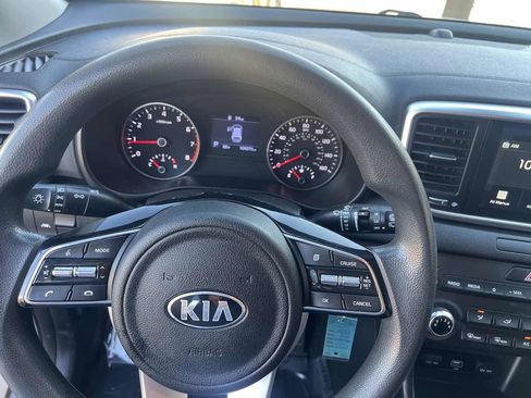 Used 2021 Kia Sportage LX FWD image 12