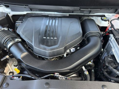 Used 2025 GMC Acadia Denali w/ Super Cruise Package FWD image 38