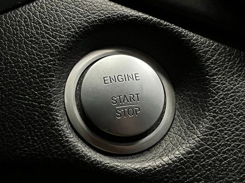 Used 2018 Mercedes-Benz CLA 250 4MATIC image 12