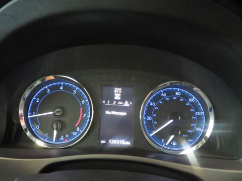 Used 2017 Toyota Corolla XLE FWD image 12