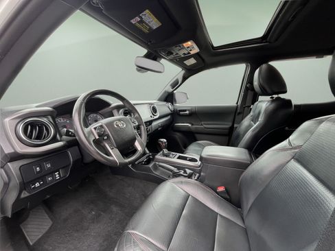 Used 2021 Toyota Tacoma TRD Pro AWD/4WD image 33