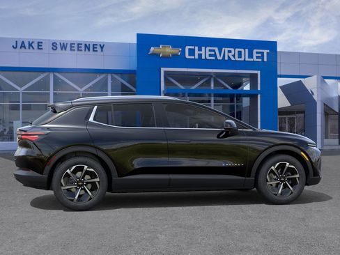 New 2026 Chevrolet Equinox EV LT image 5