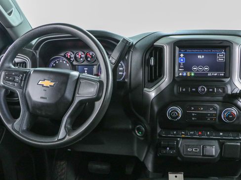 Used 2024 Chevrolet Silverado 2500 Custom w/ Custom Value Package AWD/4WD image 18