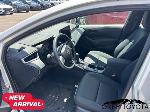 Used 2025 Toyota Corolla LE FWD image 15