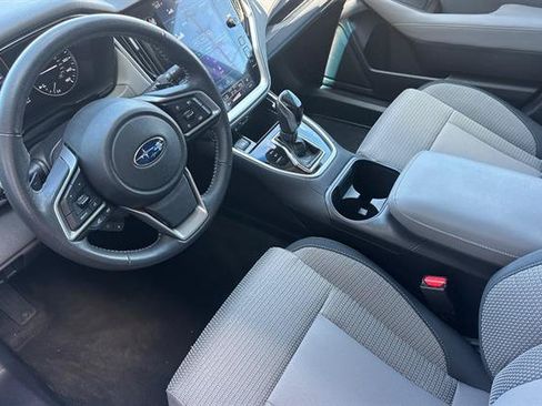 Used 2022 Subaru Outback Premium AWD/4WD image 9