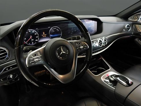 Used 2019 Mercedes-Benz S 450 4MATIC Sedan w/ Premium Package image 13