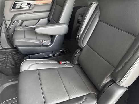 New 2026 GMC Yukon XL Denali w/ Sun & Power Step Package RWD image 31