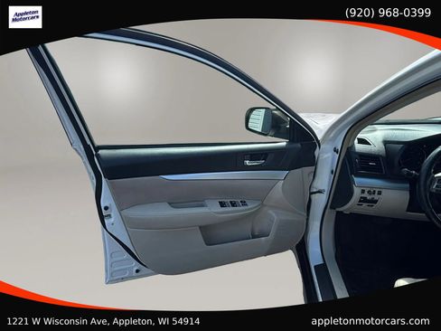 Used 2014 Subaru Outback 2.5i Premium w/ Accessory Value Package (OYT) AWD/4WD image 22