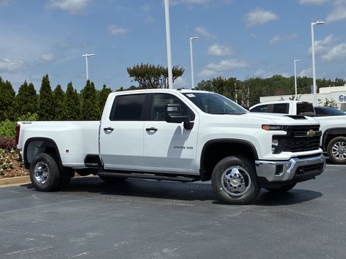 New 2026 Chevrolet Silverado 3500 W/T AWD/4WD image 3