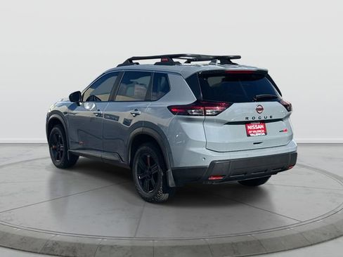 Certified 2025 Nissan Rogue SV image 5