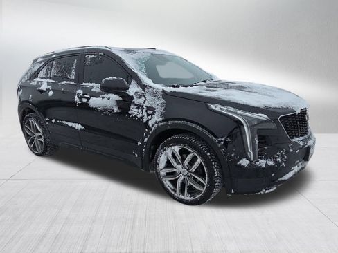 Used 2019 Cadillac XT4 Sport image 2