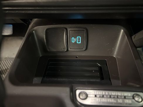 Certified 2024 Ford Bronco Wildtrak image 15