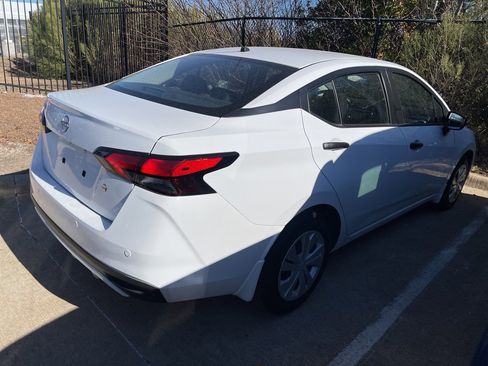 Certified 2024 Nissan Versa S w/ Trunk Package image 4