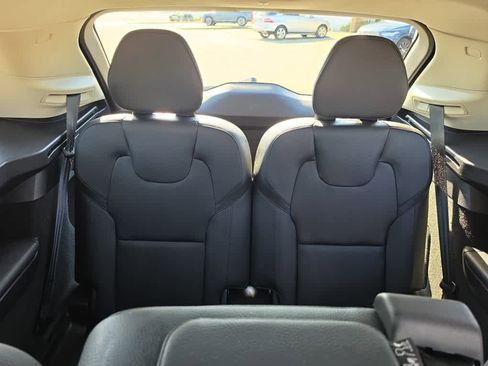 Used 2024 Volvo XC90 B5 Plus AWD/4WD image 25
